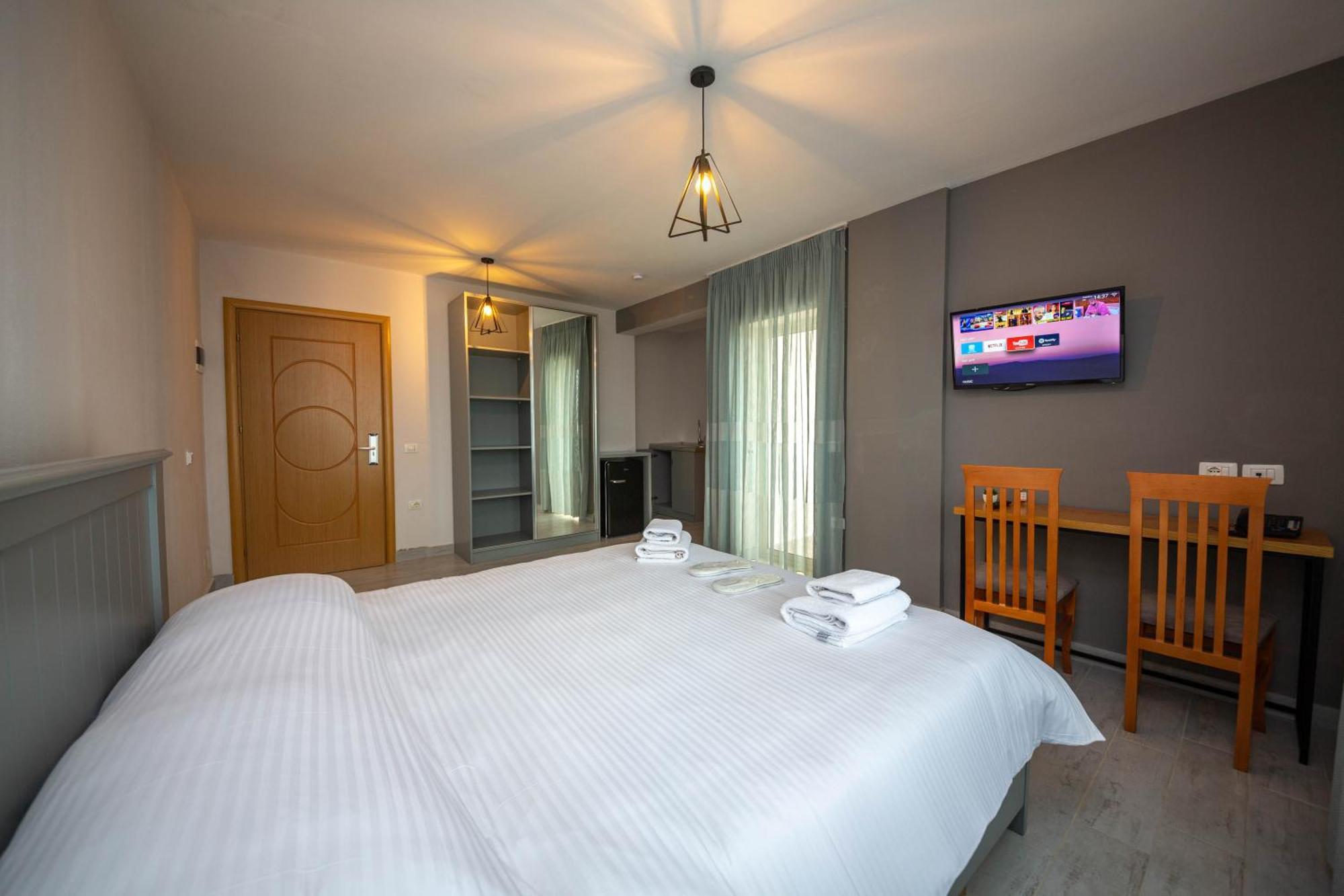 Aerial Hotel & Spa Вльора Екстер'єр фото